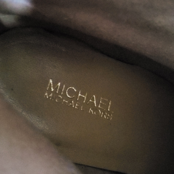MICHAEL Michael Kors suede booties - Picture 7 of 8